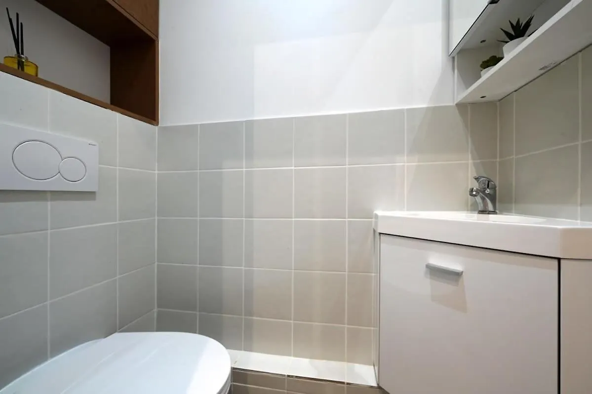 Fresh Large Studio For 4 Apartment Paris